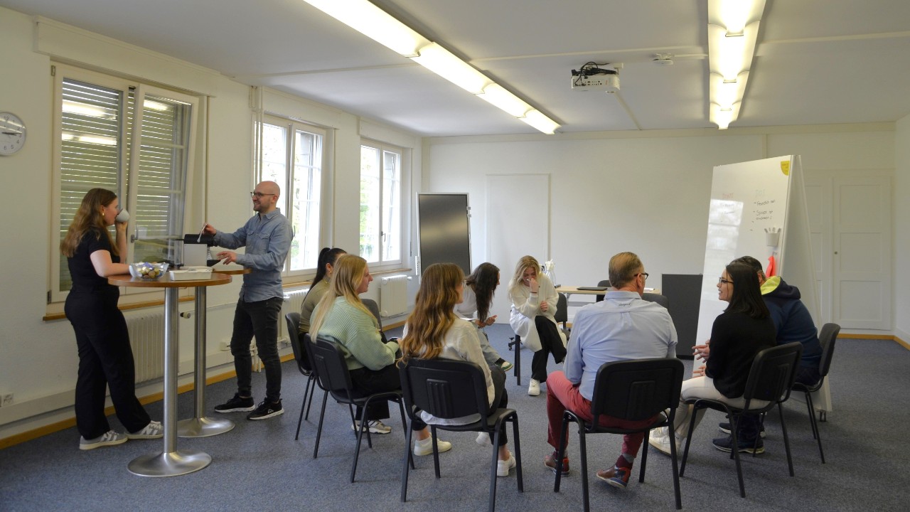 Innovationsraum – Platz bis zu 16 Personen.