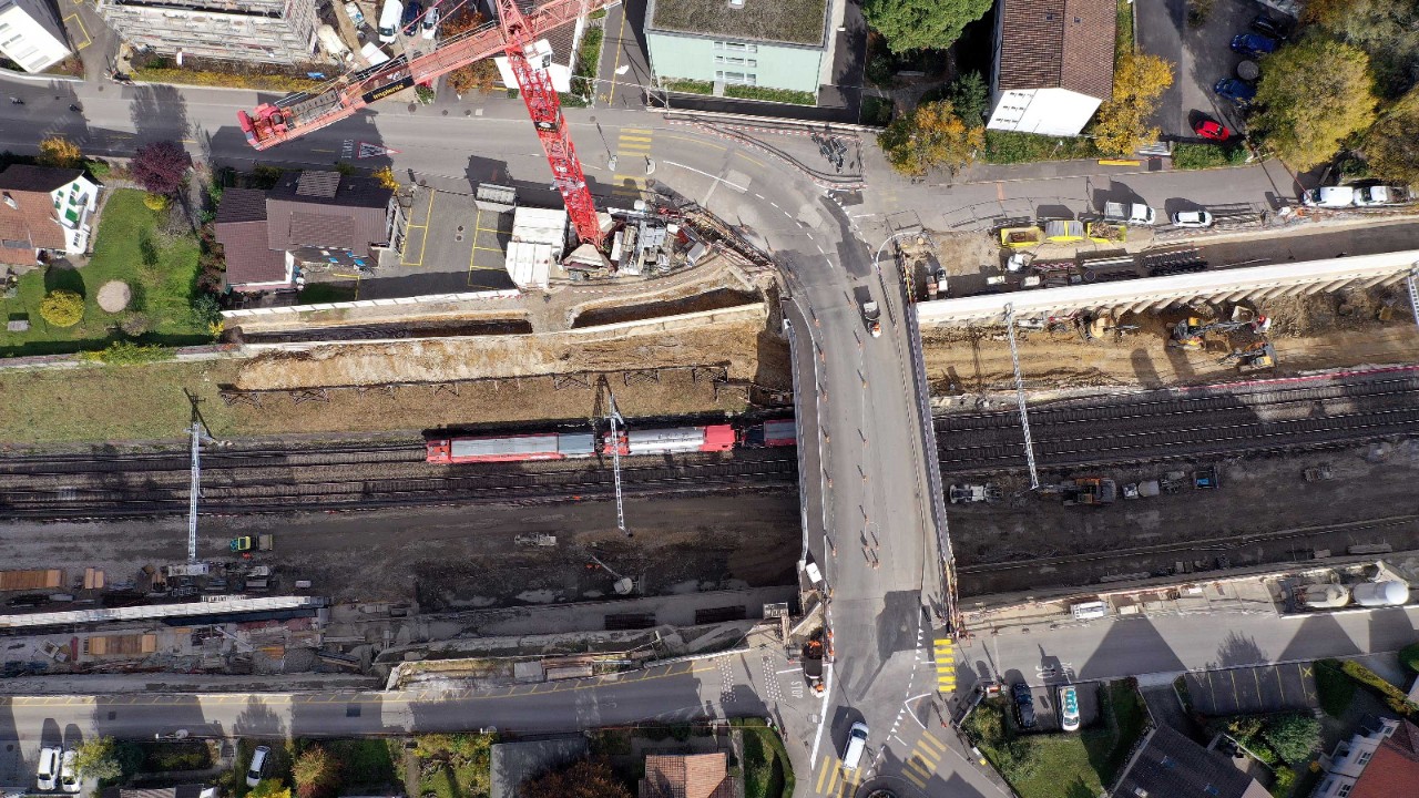 Das Foto vom 21. Oktober 2021 zeigt die neue Seltisbergerbrücke Richtung Norden gesehen, am Tag ihrer kompletten Inbetriebnahme.