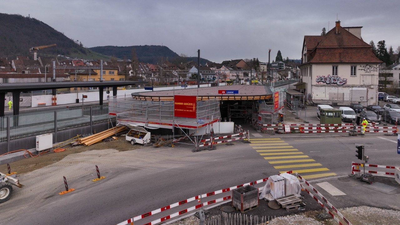 Das Foto vom Januar 2023 zeigt die Situation vom selben Blickwinkel aus.