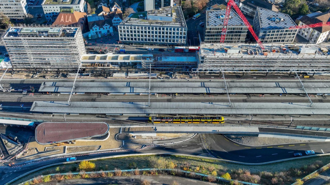 Die südliche Zufahrt zur Strassenunterführung Oristal Ende November 2023.
